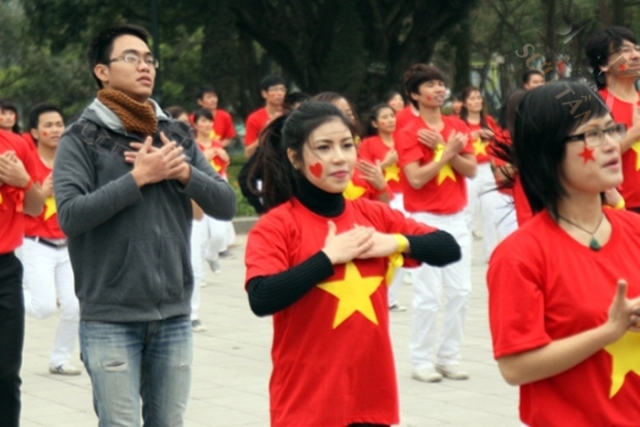Áo cờ Việt Nam được người Việt ưa chuộn